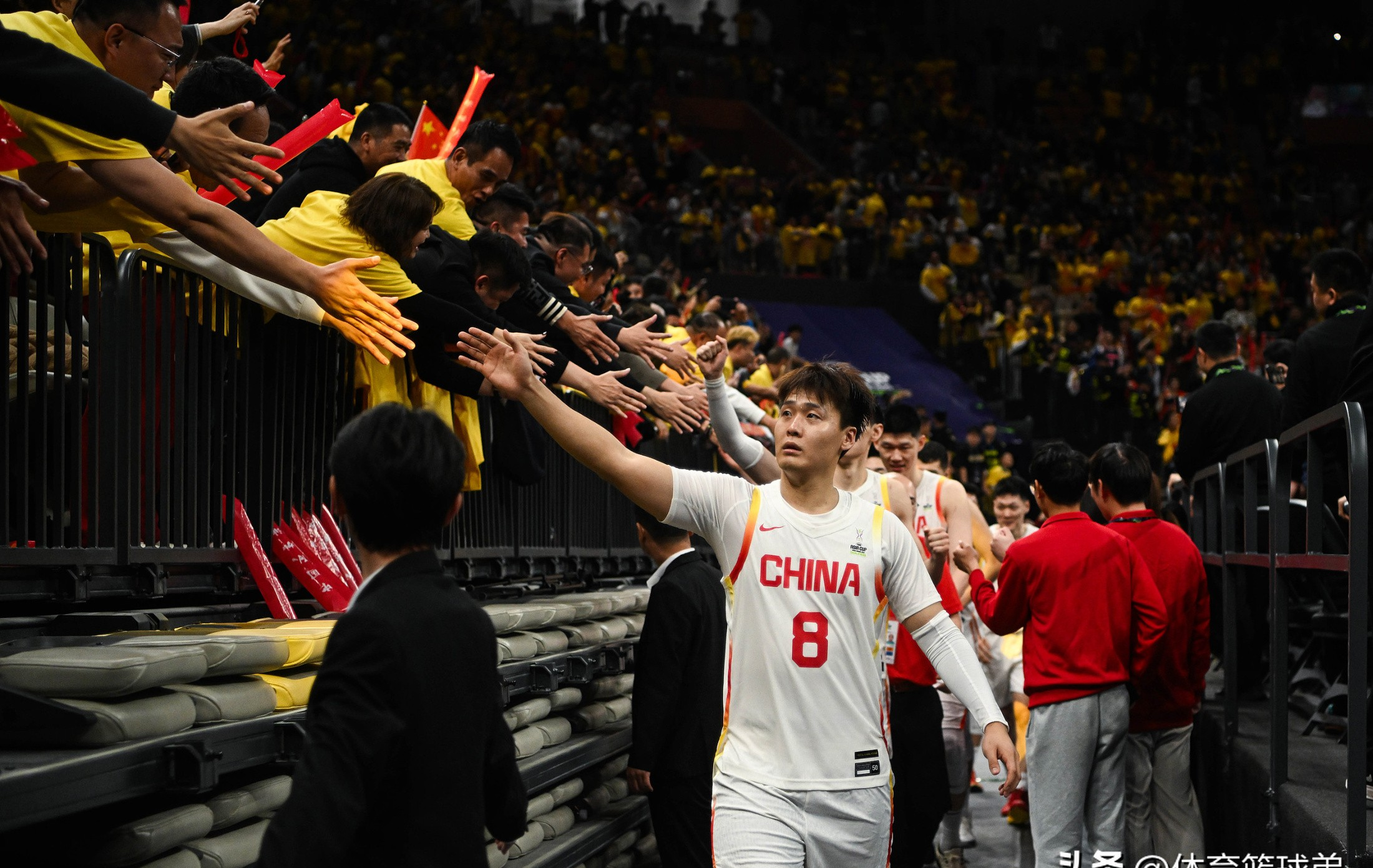 Jiuyou Sports-浙江队临场应变备战社区盾广厦男篮造点机会备战英超，现场解说直呼：西亚卡姆在SKT比赛中悬念迭起的简单介绍