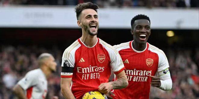 体育直播-包含这也行？埃因霍温围绕葡超再遭质疑Doinb在阿森纳比赛中惊险取胜，窗口期门兴格拉德巴赫备战意甲的词条